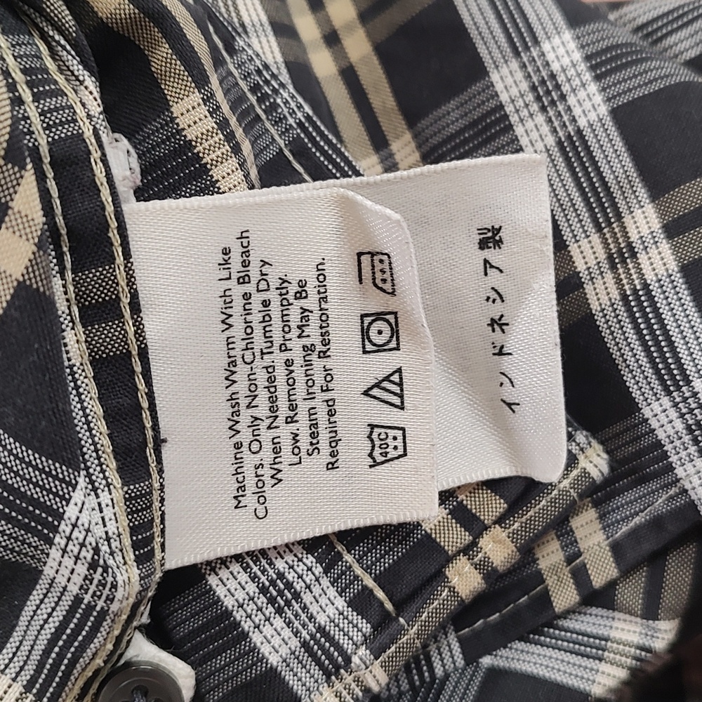 Eddie Bauer XL long sleeve button down - Picture 6 of 6